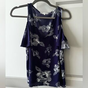 Patterned Top - Dressy Casual - Small - Off Shoulder Sleeves - Cute Work Shirt